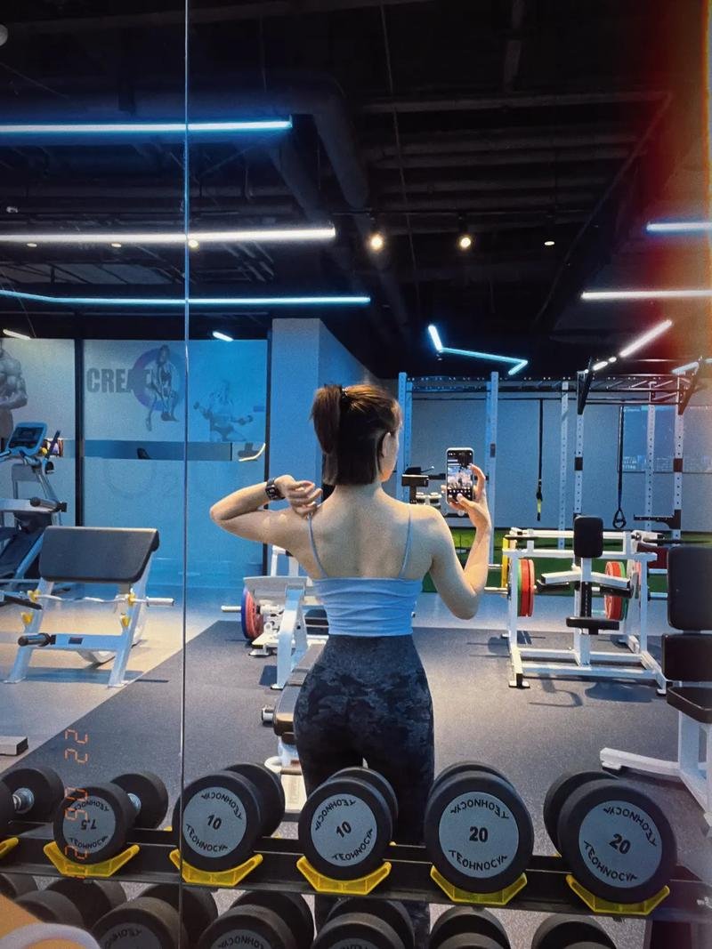 SydneyA2532's profile picture. Editor