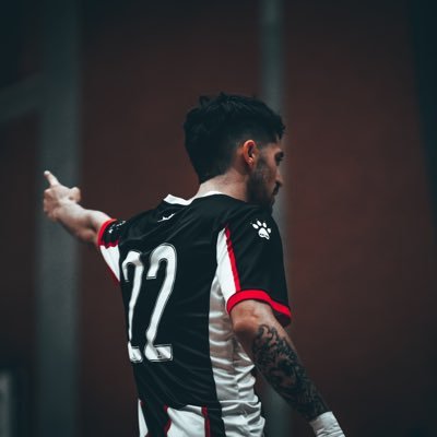 Videographer šø / Futsal Player ā½ļø / Occasionally Stream š®