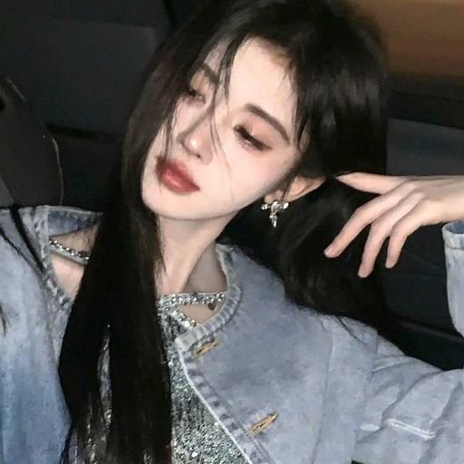 PhetoositQSrV's profile picture. Delusion is me to walk with you life.