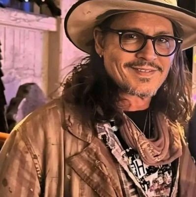Darling I wrote a special song for you 😍 I'm wondering why you've not texted me yet please send me a message ❣️🌹💓🥰https://t.co/C30e0QIyn5