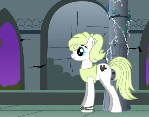 Hello I am Elena. A treasure hunter, and a camera filly. I am pretty good with a gun. Thats about it. ((HRP!))