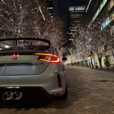 24/06 納車のFL5 仕事終わりに夜な夜な走り 週末は山へ...そんな生活で過走行まっしぐら🤣 24/12 ダウンサス/STIFFプレート/リジカラ 25/03 リアスポ/ハンドル 全てSPOON/TypeOne👍 他にオプションも...よろしくお願いします‼️