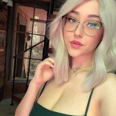 NicholeSab40275's profile picture. Content. Massage/Sexy videos and pictures