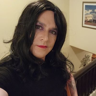 Happily married crossdresser who's lucky enough to be supported to live and play in both worlds with @Afterfairy1134/ crossdresser/couples/ no minors / 18+
🇺🇲