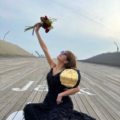 美容師しながら格闘技してます💗 第2代K-1 WORLD GP女子アトム級王者/第3代Krush女子アトム級王者/美容師/air-GINZAtower/ハイトーンカラー/ニュアンスパーマ/レイヤーカット