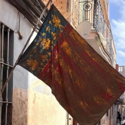 València/Barcelona. Russafa/Galvany
Hija de Ramón y Carmen.
Descreída y escéptica.
Opino, no discuto.
Si no me permites interactuar, yo tampoco lo hago.