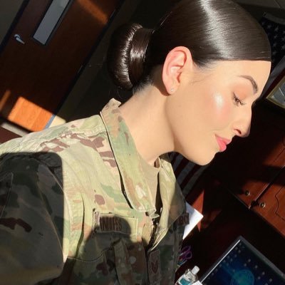 Marybella256125's profile picture. 