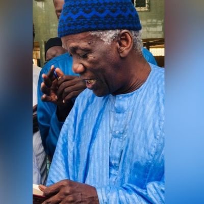 fayem5122's profile picture. • Di ñan Yalla yokk suñu Thiofêl ci RAssulilLahi ﷺ❣️;
• Defñu Dëg-dëg Talibé Cheikh 📿❣️;
• Saxal ñu ci dōn Ndjabōt ak Talibé cheikh Seydil Hadji Malick Sy❣️