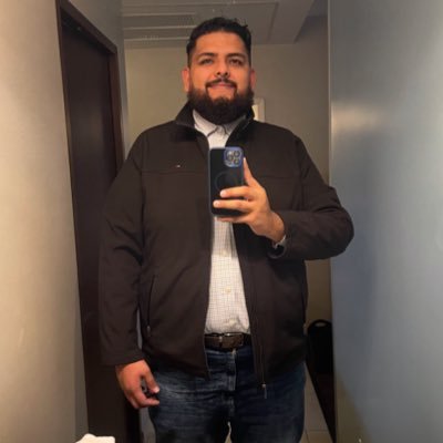 ElMaxRivera's profile picture. Ig: @Elmaxrivera tiktok: @tuamigoelforaneo 28 años. #Tauro #Tamaulipeco