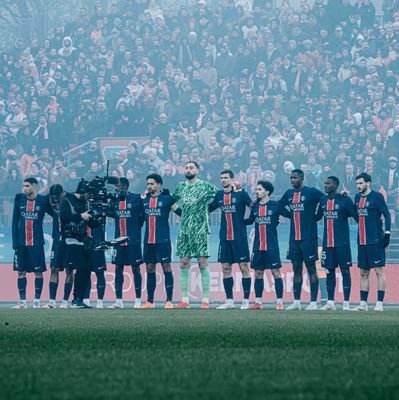 FAN du PSG, du Stade Lavallois, de l'auto dérision et de la mauvaise foi.... sans oublier Candido Filho Valdo.