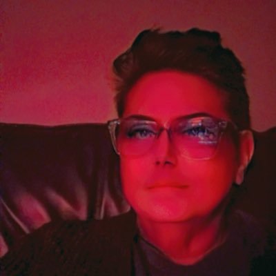 Award-Winning Author, Blogger, Word Nerd Sign up for Kelly's newsletter at https://t.co/kuJQkObHih