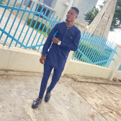 A Visual Artist 🧑🎨 | An Aspiring Agricultural and Bio Resources Engineer 👷 | A Polytechnic Graduate | A University Student | A crypto enthusiast |
