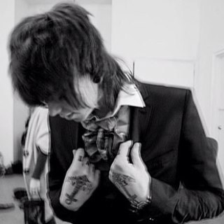 xchistoferdreww's profile picture. Hi, Im Chris & i want to be a creepy eHarmony guy. -nods a lot-