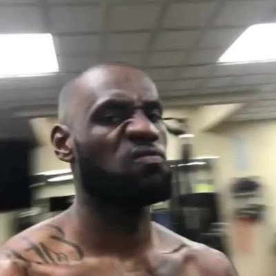 #Knicks | #BroncosCountry | #Yankees | #KingLebron Stan
