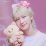 lovetaetennaja's profile picture. This account belongs to Chittaphon Lee🐱💜