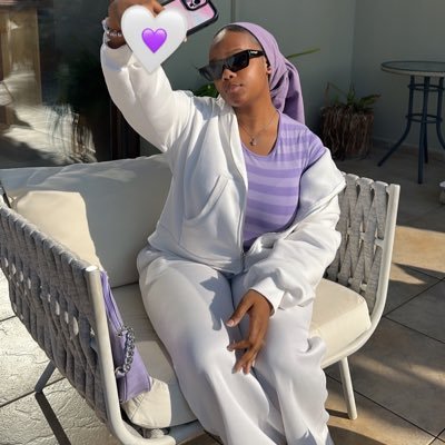 nabilapaki's profile picture. https://t.co/k8inMJctX8