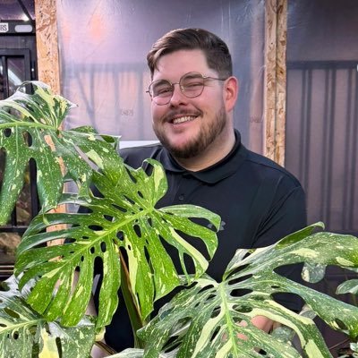 Your local plant gay that loves the beach & mountains • 30 • Plant IG below ✨🪴🏔🌊
