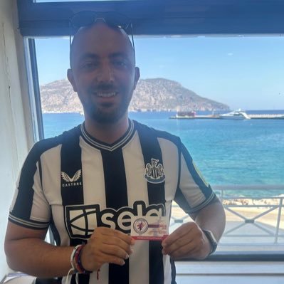 🏪 Running restaurants. 💸 Investing to buy back time. ⚫️⚪️ NUFC forever. 🧱 Building something real—one plate 🍽️, one play ⚽, one deal 🤝 at a time.