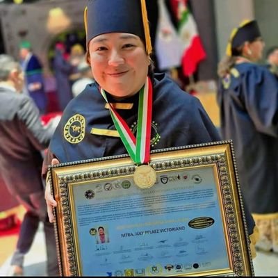 Regidora Municipal del Puerto de Acapulco de Juárez Guerrero,2021-2024 (reelecta 2024-2027) Fundadora de la Asociación Civil C.O.S.M.O.S