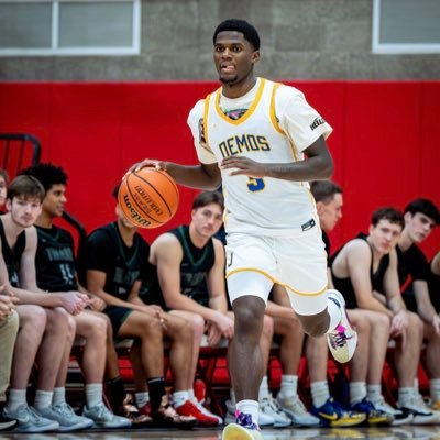 6’2 Pg Portland, Oregon dryusdent@icloud.com 2025 #503-875-6458 3.4 Gpa