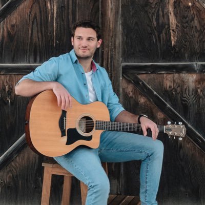 Canadian Country Music Singer/Songwriter, Guitarist, and Performer🤙 find my newest release “Hell of a Saturday Night” where you get your music! link👇