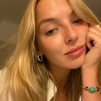 ana (@athe4ter) 's Twitter Profile