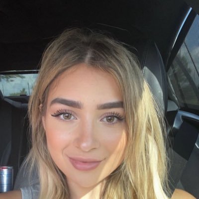 Qweerty61623's profile picture. fun and naughty Very honest and real I'm down to hookup I host too. (serious buyers only) you can also text me on zangi