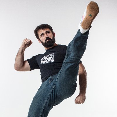 Stunthrapologist. Stuntman for Kratos, SuperAlloy co-founder, author of best-seller If These Fists Could Talk, available on Amazon https://t.co/dOUwlcZ9rB