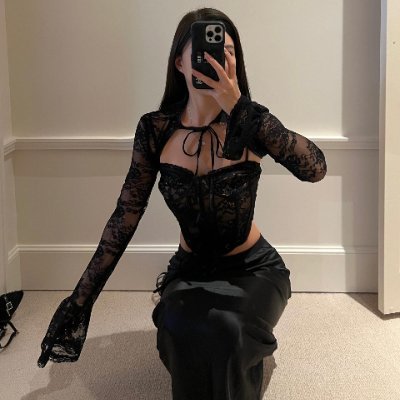 lweinbaker's profile picture. Live each day happily