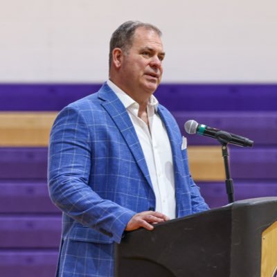 The twitter feed of Coach Scott Brown. Husband to Wendy and proud father to Matt & Chris. Avid lifter! Also, the 2018 NFHS National Baseball Coach of the Year