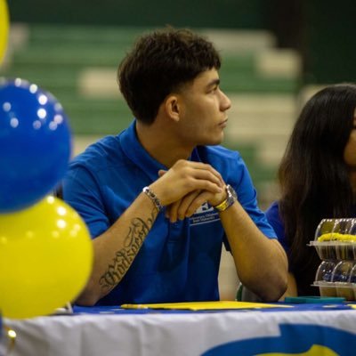 Wr @savagestormfb NCAA ID # 2209678046 #951-463-2682.