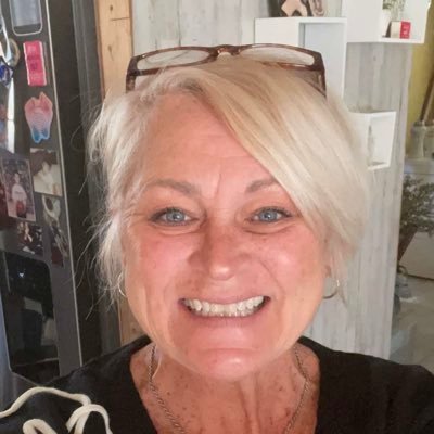 AnitaHelms6's profile picture. Wife, mom, and former teacher