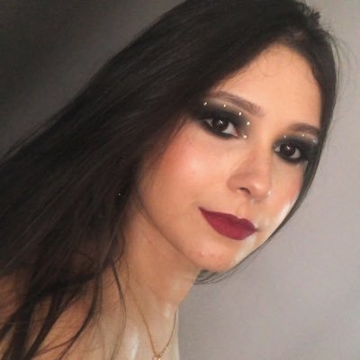 rock/metal lover • scorpio girl • bacharel em Direito • mundinho Tobias Forge @Flamengo