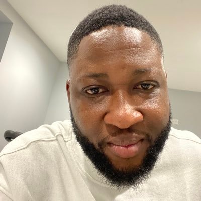 Waleofficial_'s profile picture. Goal Getter • || •Farmer || •Man United fan × Mavericks Family 🏀|| •Teacher || •Son || •Catholic