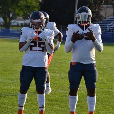 Lamarclemo24's profile picture. |6,2 288| class of 24🎓/ 3x 1st team all conference/