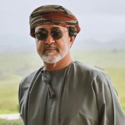شَهِدَ اللّهُ أَنَّهُ لاَ إِلَـهَ إِلاَّ هُوَ وَالْمَلاَئِكَةُ وَأُوْلُواْ الْعِلْمِ قَآئِمَاً بِالْقِسْطِ لاَ إِلَـهَ إِلاَّ هُوَ الْعَزِيزُ الْحَكِيمُ