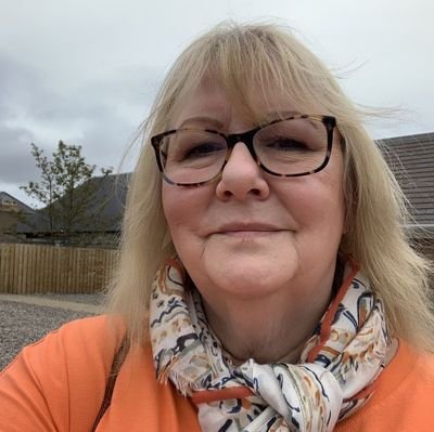 MavisSanti18598's profile picture. 