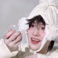 スズ (@suzu_2t3h4t) 's Twitter Profile