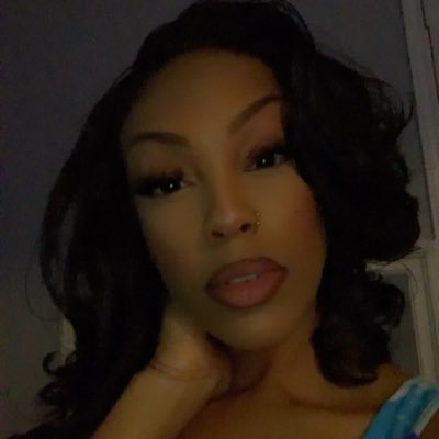 Master Cosmetologist since 2012 • Fashion enthusiast • Virtual Stylist • Lash Artist • Foodie