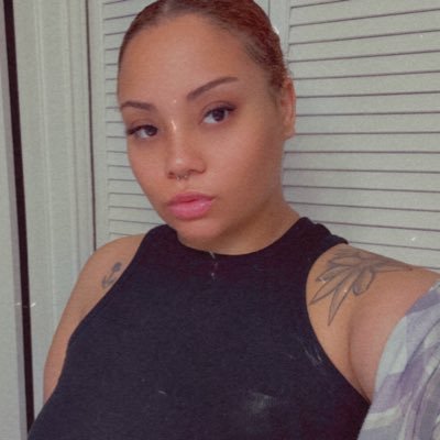 azeeyy1's profile picture. Ok .. fuck a bio  Pansexual🌈❤️