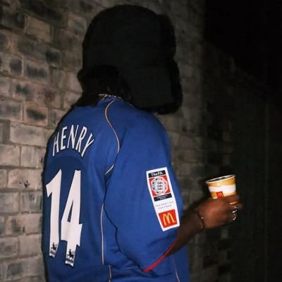 ejore_jeff's profile picture. God's project||
Fpl Manager||
Gamer||
Life is blue 💙