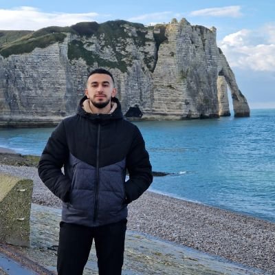 aderkdev's profile picture. PhD holder 🧑‍🎓 turned software engineer 👨‍💻
I'm trying to build stuff 🔧 follow me to see my journey🚀