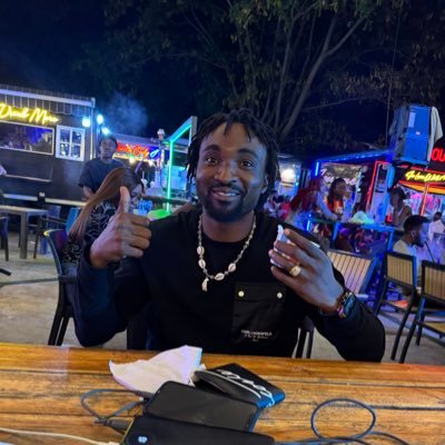 moneyovergossip's profile picture. Living MyBestLife under the Care&Love of God @adidas @Hugoboss @rolex @leomessi @2pac @BobMarley @phynofino @Olamide @chelseafc I’m a BIG Fan 4L❤️. #22 T🐅🏴‍☠️