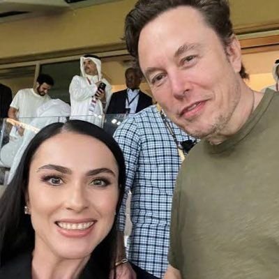 Fueling Elon Musk's digital journey | Crafting compelling stories | Sparking global conversations | #TeamElonSocial 🚀