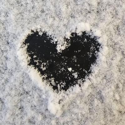 뮤린이에요! 성인 지방러라 관극 뜸해요 
찍먹하다가 꽂히면 회전도는 편입니다
트위터 처음 해봐서 실수 많을 거 같아요 🥲
잘못된 거 있으면 제발 알려주세요 아무것도 모르는 뮤린이에요 🥹 
그냥 이터니티랑 쭌닷이 좋아요,, 🌌🥰 그리고 쭌자크도...