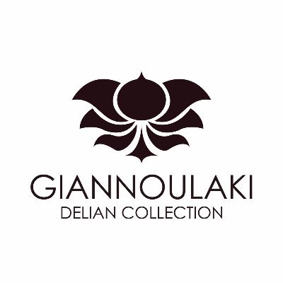 The 4 star Giannoulaki Hotel is situated in a wonderful spot offering a spectacular view of the Aegean Sea and the sunset.