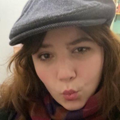 annvola's profile picture. i’m a douche 🧹