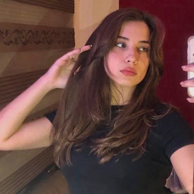 yarzo18's profile picture. هنالِكَ دائمآ نور