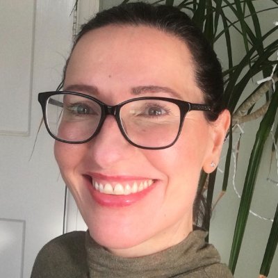 Coach & podcaster. Wants everyone to enjoy their best life (incl jobs that don't suck).