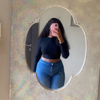 Ajiskoko's profile picture. Lawyer • Beyhive • Feminist